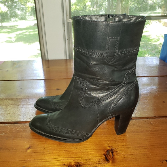 Women's boots - Picture 2 of 7